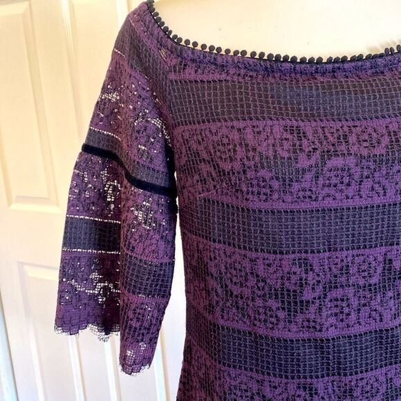 NWT White House Black Market Lace Bell Sleeve Party Dress - Picture 2 of 6